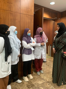 طلبة أم القرى يشاركون في هاكثون الابتكار الصحي بجامعة الملك سعود للعلوم الصحية